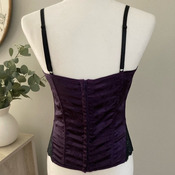 Frederick’s of Hollywood Purple Corset - Picture 4 of 7
